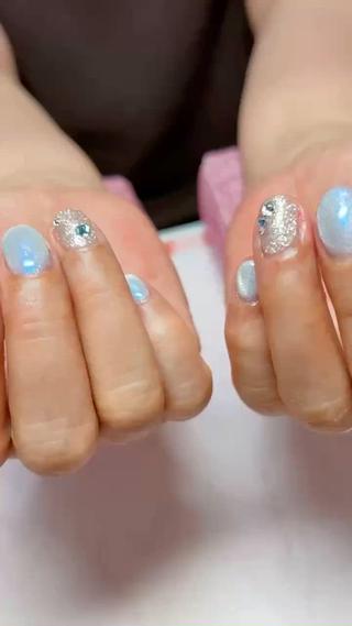 キラキラ夏仕様マグネットネイル 