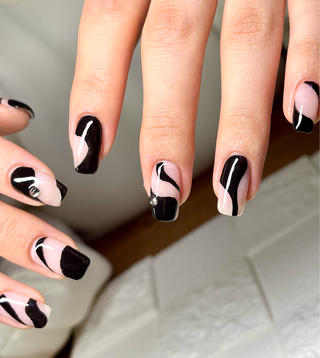 ミディアム ネイル まり りぃ〜んのネイルデザイン