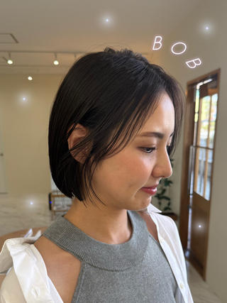 毛先はパッっと大人っぽいボブ