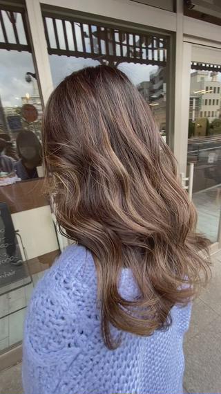 細めハイライトで
ナチュラルな立体感がかわいい 