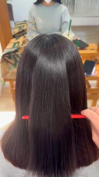 セミロング RINNO🌷艶髪/ 透明感&艶カラーのヘアスタイル