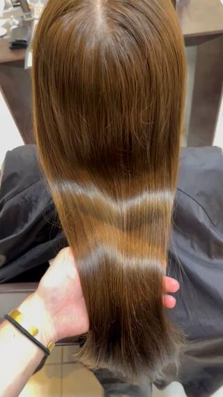 カット＋カラー＋トリートメント！
カラーでしてしまうダメージをトリートメントでサラサラツヤツヤな髪の毛に！！ 