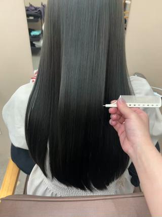 うる艶暗めのオリーブグレージュ 