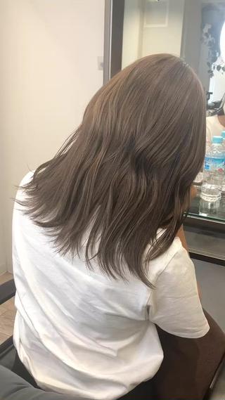 ミルクティーグレージュ