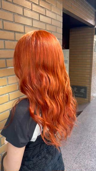 韓国アイドルみたいな派手髪しましょうに合わせの暖色得意です 