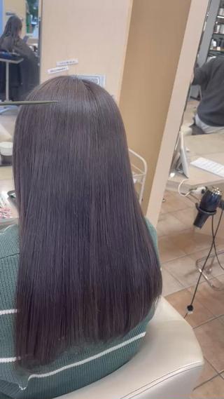 ブリーチ履歴のあるお客様でlavender greige にさせていただきました！

#lavender
#ラベンダーグレージュ 