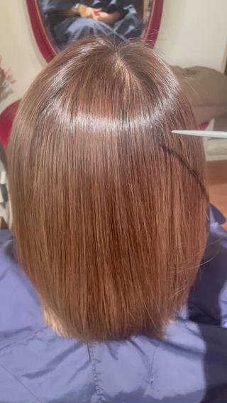 髪質改善トリートメント
ブリーチ毛もツヤツヤの指通りになります。 