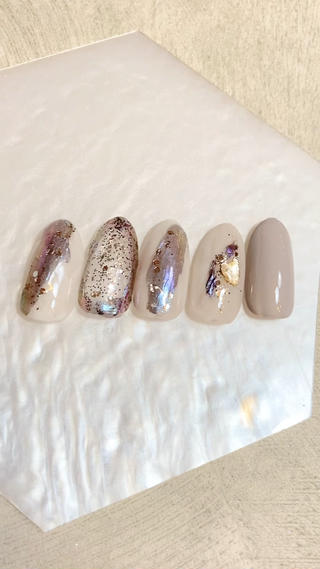 ︎ 𓃺𓇼 

NOVELさんのブルーミラーパウダー
を使ってのニュアンスネイル
他にないカラー感で綺麗です✬

𖥧カラー200色以上からお選び頂けます。

𖥧 sample design有り𓆈𓋈

𖥧カラー変更、パーツ変更、ミラーアート変更(時間内)OK
※パーツ変更は同額のパーツ変更になります。特殊パーツなどは除きます。

︎sample design
¥6,400〜

【特典】𖥧3周未満15％off
　　　　𖥧4周未満8％off
　　　　𖥧次回ご予約付替オフ無料
※
特典は予告なく変更になる場合があります。その場合ご予約時点での割引特典の適用になります。’21.6.8時点

（新規様）
・付替オフ只今無料✧
（再来の方）
・自店付替オフ¥550  次回ご予約でオフ無料
・他店ソフトジェル ¥550
・他店ハード・スカルプ¥1,100 