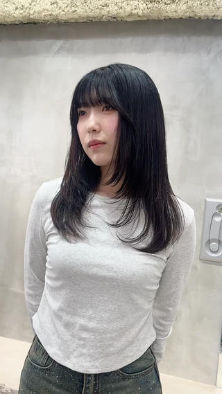 ロング ナツミ/透明感カラー /酸性ストレートのヘアスタイル