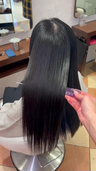 カラー nehus nagaoka所属・🖤複雑履歴ブリーチ Mizuki 🖤のヘアスタイル