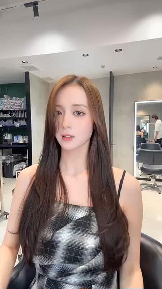 美髪矯正をして艶々美髪
#顔まわりカット #小顔カット #韓国レイヤー #韓国アイドルヘア #透明感カラー #艶髪カラー #クイックトリートメント #垢抜けヘア #大人可愛いヘア#美髪矯正　#縮毛矯正
#青山美容室 #表参道美容室 #原宿美容室 #東京美容室
 