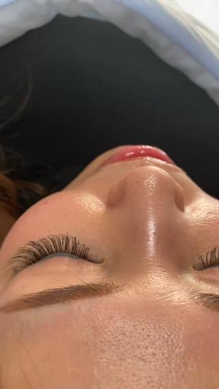 フラットラッシュ付け放題
長さ:14,15,15
カール:C
太さ：0.15 