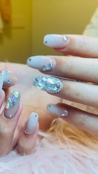 韓国向きネイルデザイン
長さ出し１０本
Ombre
ス-トン、 