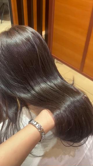 艶々グレージュカラー 