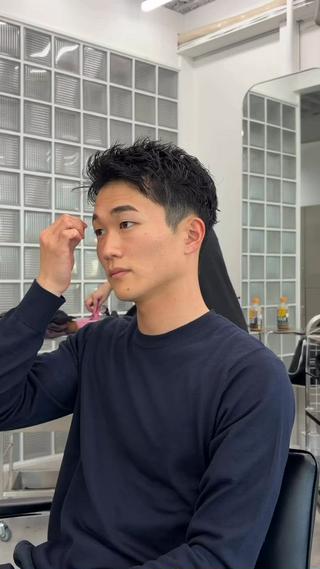 短髪でつくるパーマスタイル

伸ばしかけの人にもおすすめ！ 