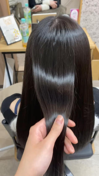 ロング 佐藤 森夏のヘアスタイル