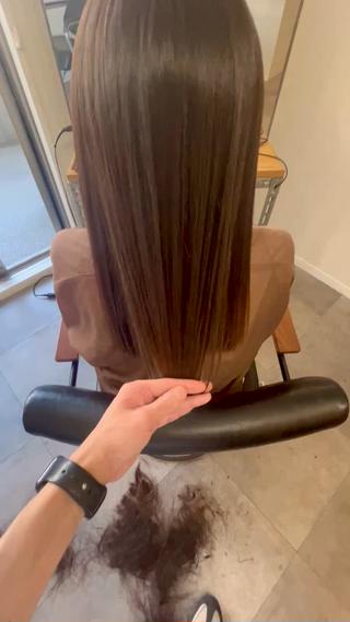 セミロング OFF YUYAのヘアスタイル