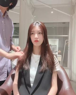 
#レイヤーカット
#ロングレイヤー
#ナチュラルレイヤー
#顔まわりレイヤー
#韓国風レイヤー
#サイドバング

#和歌山美容室
#和歌山市美容室
#和歌山髪質改善 