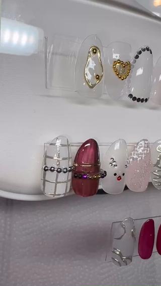 ネイル MAAPISNAIL所属・鬼澤 真凜のネイルデザイン