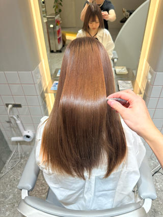 セミロング カラー 新宿/韓国風レイヤー 髪質改善/渋谷直樹のヘアスタイル