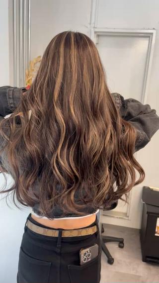 ブリーチ二回でのハイライトカラーです！ 