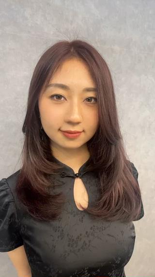 ピンクカラーにレイヤースタイルでセット楽チンに！ 