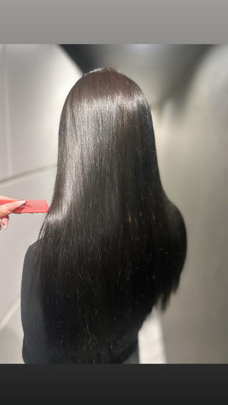 寒くなってきて暖色系が人気です
oggiottoトリートメントも半額で施術出来ます

 