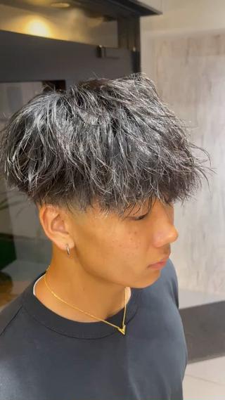 メンズスキンフェードマッシュ 