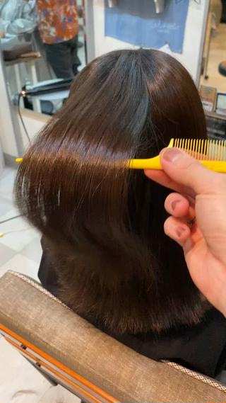 髪ドラストレート
今までにないツヤ感ストレートを再現 