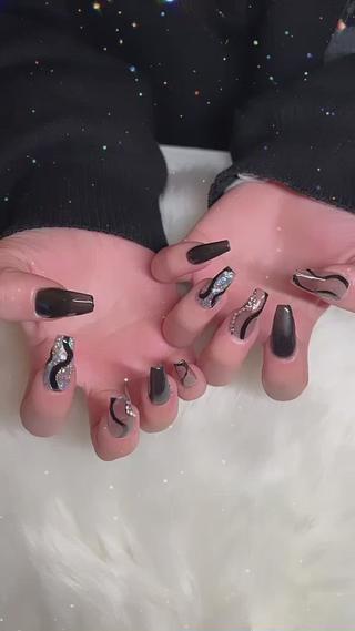 ネイル x.1.0.nail ♡Cのネイルデザイン