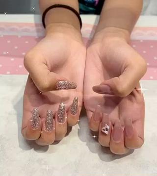 ワンカラー一色300円​〜​
ワンカラーでもとってもかわちい
 
 パーツは料金です♡
パーツ多数ご用意ございます♪



#ネイル #ネイルデザイン #ネイルチップ #ネイル福岡 #福岡ネイル #福岡ネイルサロン #福岡格安ネイルサロン #福岡格安ネイル #オシャレネイル #ネイル工房でなんとかなる ネオンカラー #アニマルネイル #ニュアンスネイル #nail #nailart #naildesign #nailstagram #nails #バレリーナネイル #ブリトニー東京 