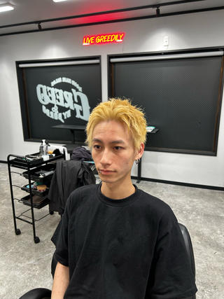 刈り上げなしの抜きっぱなしスパイキーショート!