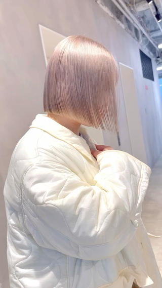 ぱつっとボブにホワイトピンク♡
ケアブリーチ2回以上です＾＾

ハイトーン/ハイトーンボブ/ボブ/ぱっつんボブ/ダブルカラー/ハイトーンカラー/ホワイトカラー/ホワイトピンク/ピンク/ピンクカラー/春カラー 