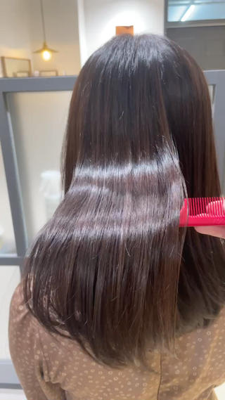 話題の酸性ストレートで髪質改善他では味わえない【酸性ストレート×修復トリートメント】の最高峰の髪質改善

ダメージが気になる方
癖毛で広がる方
ごわつきがあり髪を柔らかくしたい方
髪質改善や縮毛矯正をし続けたけど効果を実感されなかった方

是非一度ご来店下さい
自分本来の髪へ修復していきます

酸性ストレートならハイダメージ毛・ブリーチ毛・エイジング毛もキレイに限りなくノーダメージでストレートのツヤ髪に出来ます

まろやかカラー/インナーカラー/ダブルカラー/メンズカット/ハイライト/ブリーチ/前髪/ワンカラー/ショート/イヤリングカラー/ケアブリーチ/小顔/髪質改善/酸性ストレート/酸熱トリートメント/髪質改善トリートメント/縮毛矯正 
