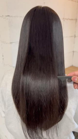 髪質改善縮毛矯正で動くたびに艶が出るようなスタイルに仕上げました＊ 