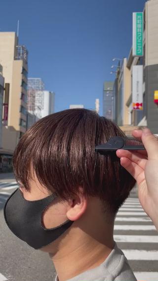 カラーを繰り返してても、
トリートメントでこのツヤを取り戻ります
女の美しいは髪からです
MEN'S陣も意外と髪の毛は見られてますよ
艶々な髪でこの秋もカッコよくキメていきましょう