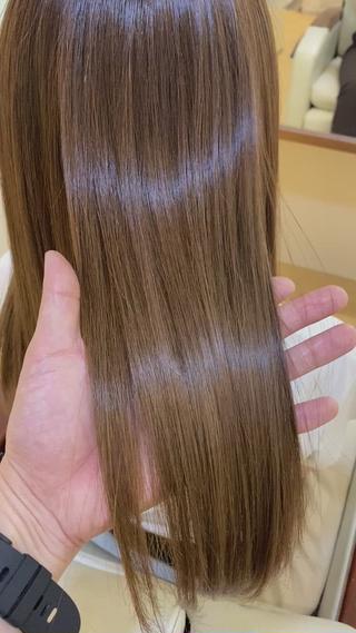 セミロング 『髪質改善』服部 隆志のヘアスタイル