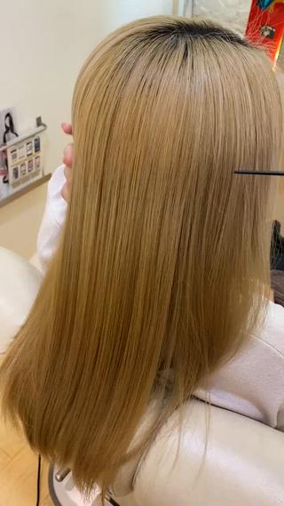 ブリーチ2回以上の髪に縮毛矯正
ブリーチ毛に縮毛矯正は髪の体力がすごい大事になります。
矯正がかけられない髪もあるのでぜひご相談ください。

#縮毛矯正
#トリートメント縮毛矯正
#髪質改善
#ブリーチ毛 