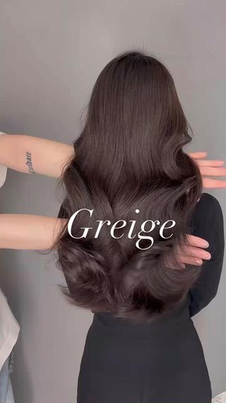 人気グレージュカラー(職場でも怒られない、柔らかい質感）
＊ベースによっては一度では再現できない場合もあります。
＊今回はブリーチなしWカラーになります
＊髪質や履歴によって施術内容は変わります
＊縮毛矯正してても透明感ある明るいカラーはできます！

レイヤーを似合わせたい
赤みやオレンジみのない色に
透明感ある色気カラーにしたい
今の雰囲気を変えたい
ダメージが気になる
　
などのお悩みがありましたら気軽にDMください
 