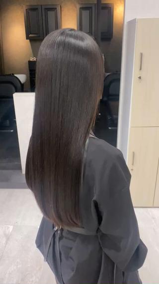 髪質改善ストレート！
うねり、くせ毛やパヤパヤする毛を綺麗に抑えます！ 