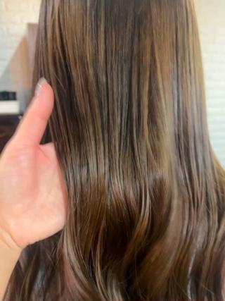 ブリーチありのダブルカラー☆
黒髪からのベージュよりのアッシュベージュ☆ 