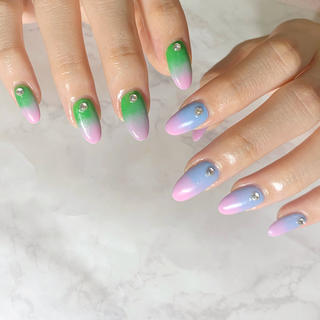 ネイル glossnail MIKIのネイルデザイン