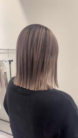 ミディアム カラー ケアブリーチ 若杉圭大のヘアスタイル