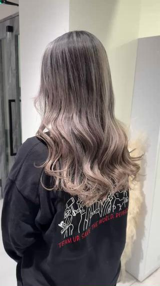 ロング カラー ケアブリーチ 若杉圭大のヘアスタイル