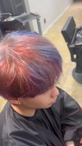 カラー ルシ🌈/ハイトーン デザインカラー/町田のヘアスタイル