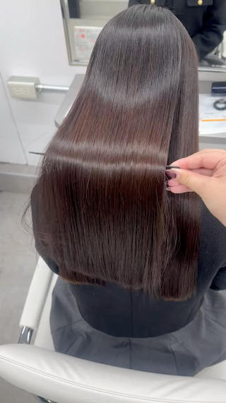 ロング カラー 🕯コバ/レイヤー/ 透明感/縮毛🕯のヘアスタイル