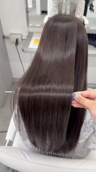 ロング カラー パーマ 🕯コバ/レイヤー/ 透明感/縮毛🕯のヘアスタイル