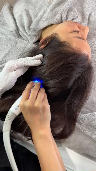 すべでのフェイシャルメニューに
頭皮洗浄ついてます！ 