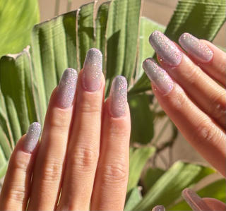 Moding 137G
パープル系のグリッターラメ
形はオーバルロングで仕上げていますྀི 