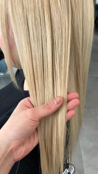 ロング 勝谷 悟史のヘアスタイル